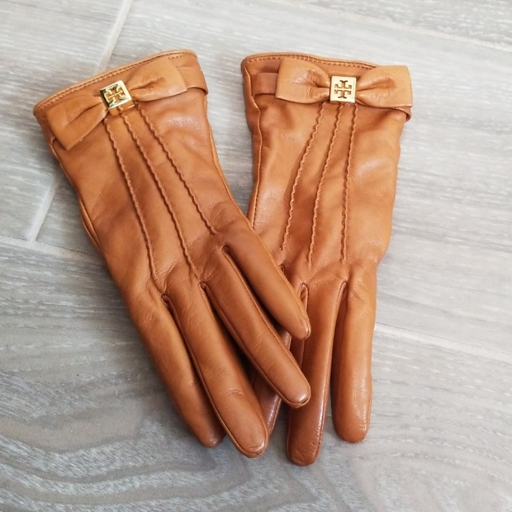 Tory Burch leather gloves